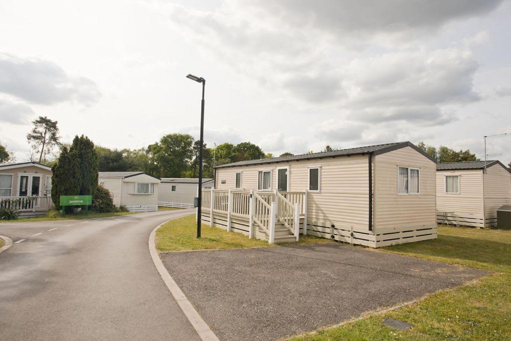 Luxury Holiday Retreat Set Within Oakdene Forest - Park Activities Pass Included Free! Saint Leonards Zewnętrze zdjęcie